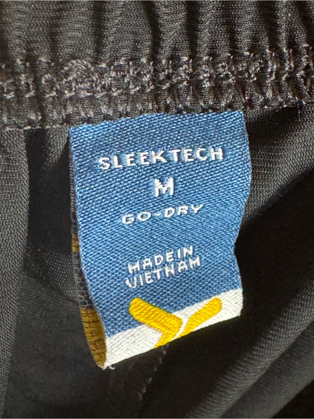 Old Navy Tech Cargo Pants with Elastic Waist - Picture 8 of 8